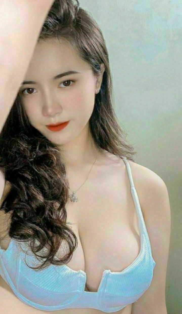 ông tuy già nhưng khỏe, chịch cô cháu gái hiếu thảo đến chăm sóc